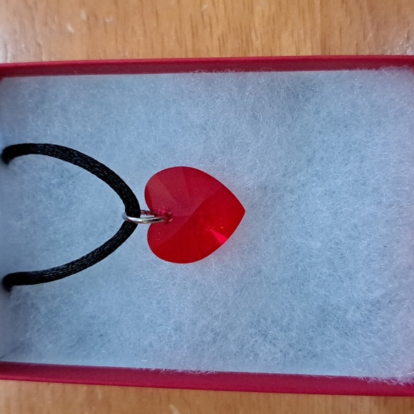 Crisp Strawberry Crystal Heart Necklace - Picture 3 of 6